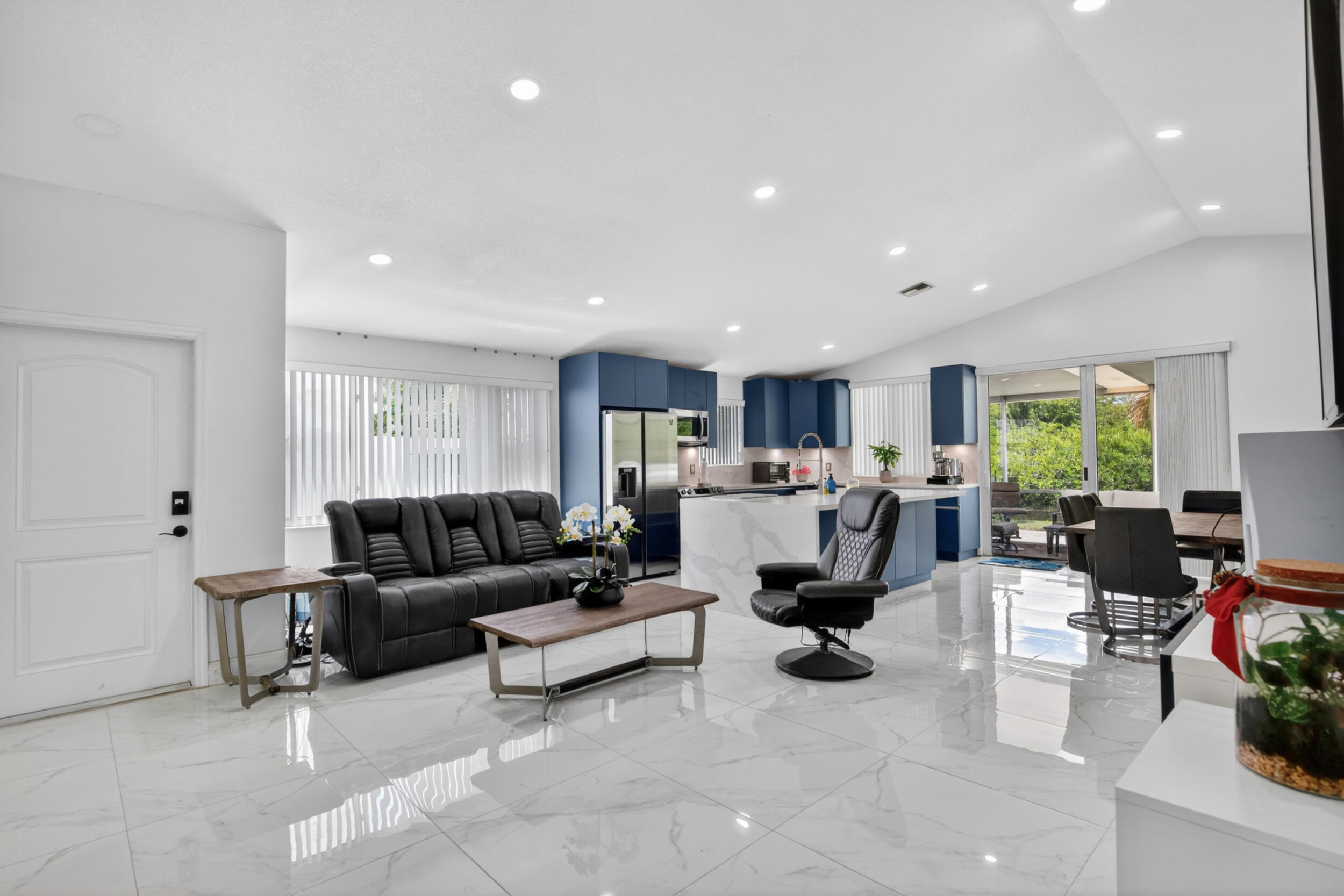 TOWNGATE - Residential
