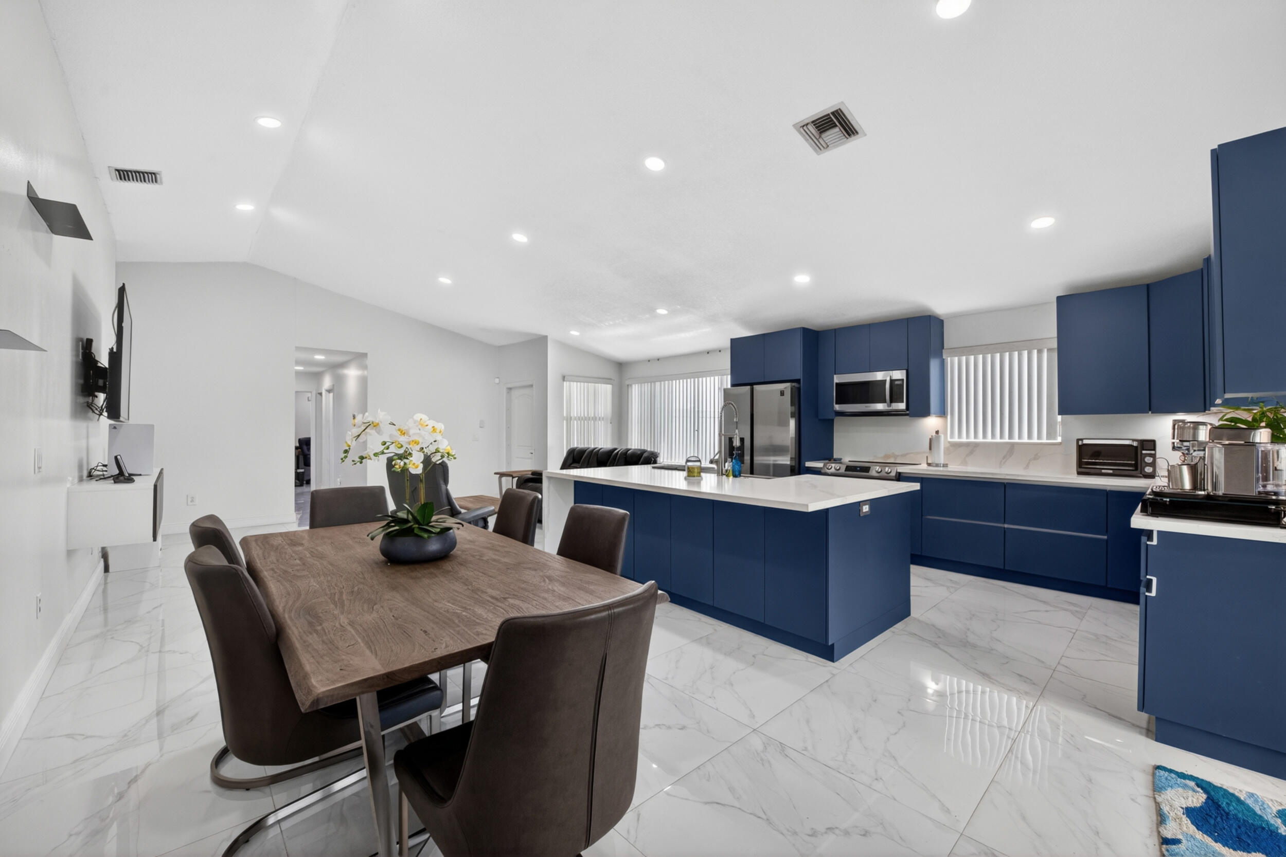 TOWNGATE - Residential