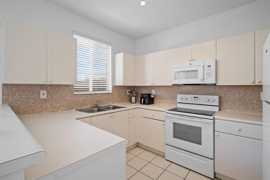 SHOMA TOWNHOMES AT KEYSCOVE CONDO - Residential