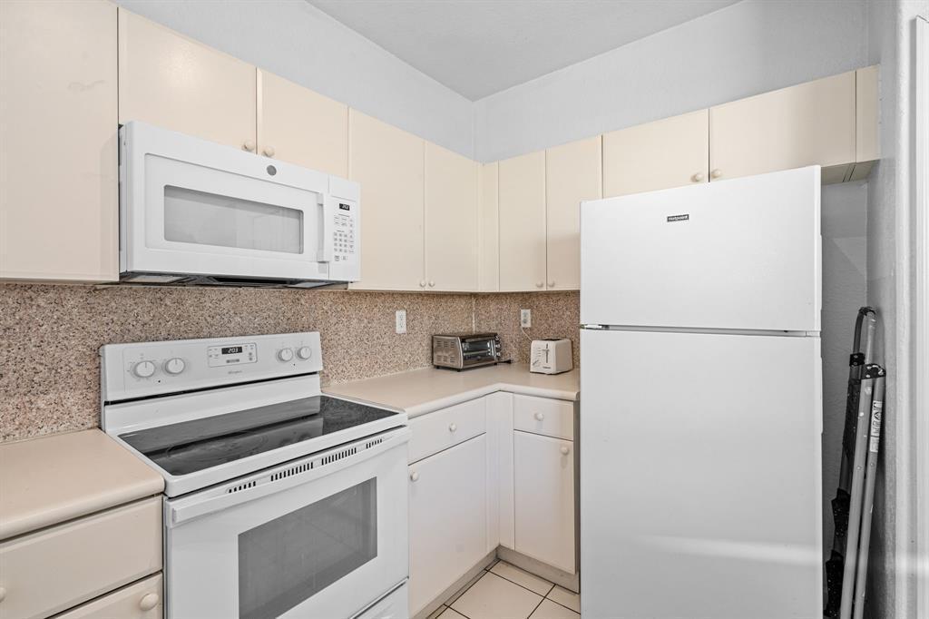 SHOMA TOWNHOMES AT KEYSCOVE CONDO - Residential