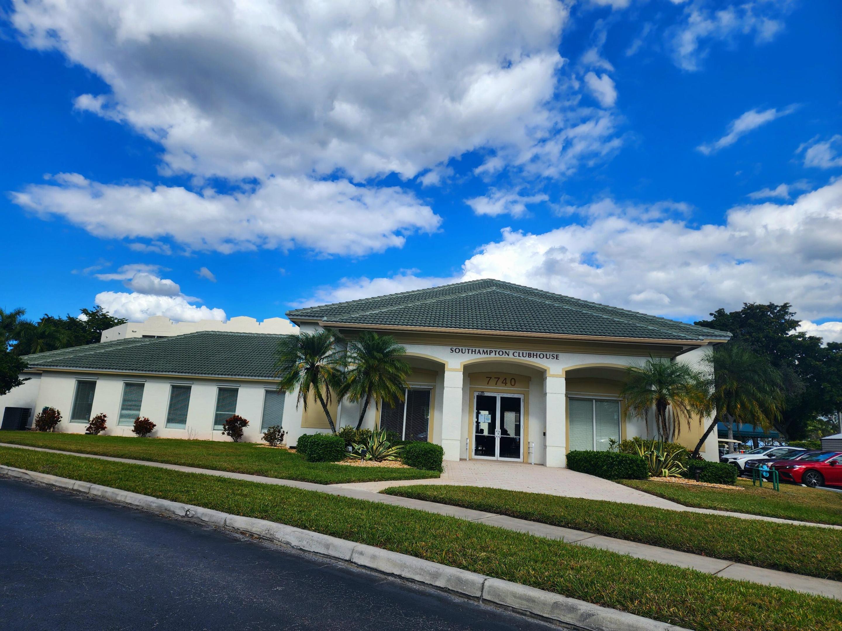 SOUTHAMPTON CONDOMINIUM H - Residential