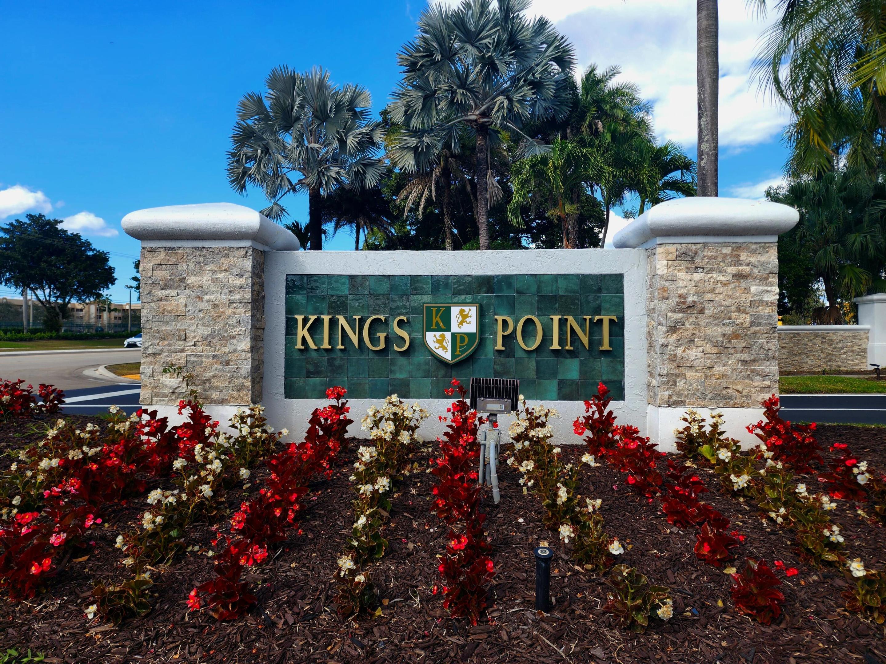 SOUTHAMPTON CONDOMINIUM H - Residential