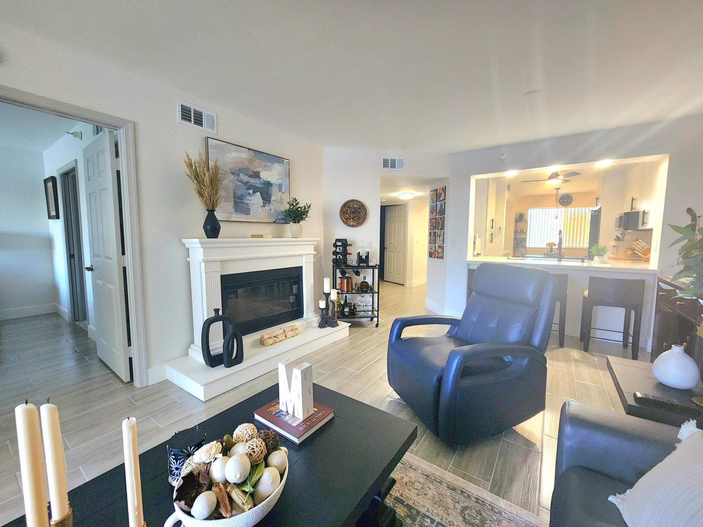 SOUTHAMPTON CONDOMINIUM H - Residential