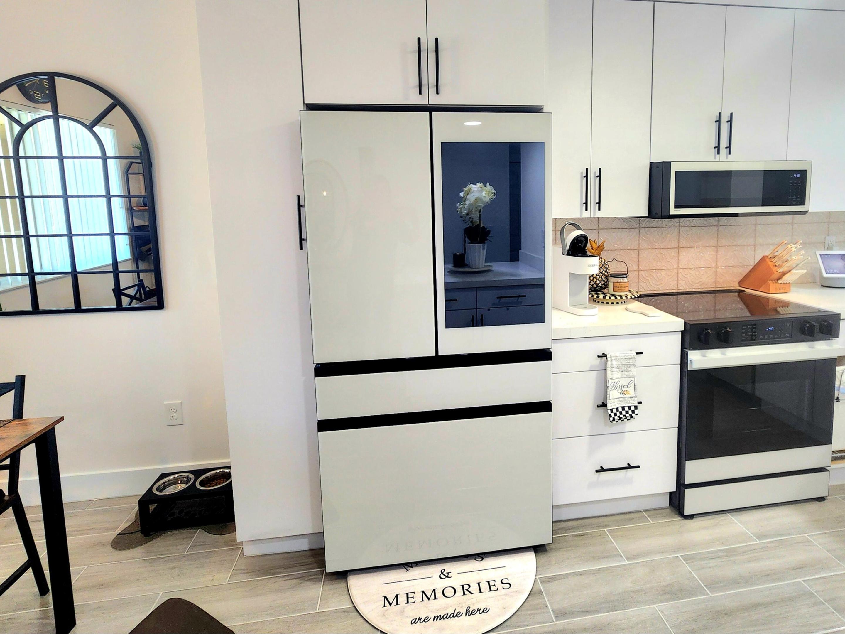 SOUTHAMPTON CONDOMINIUM H - Residential