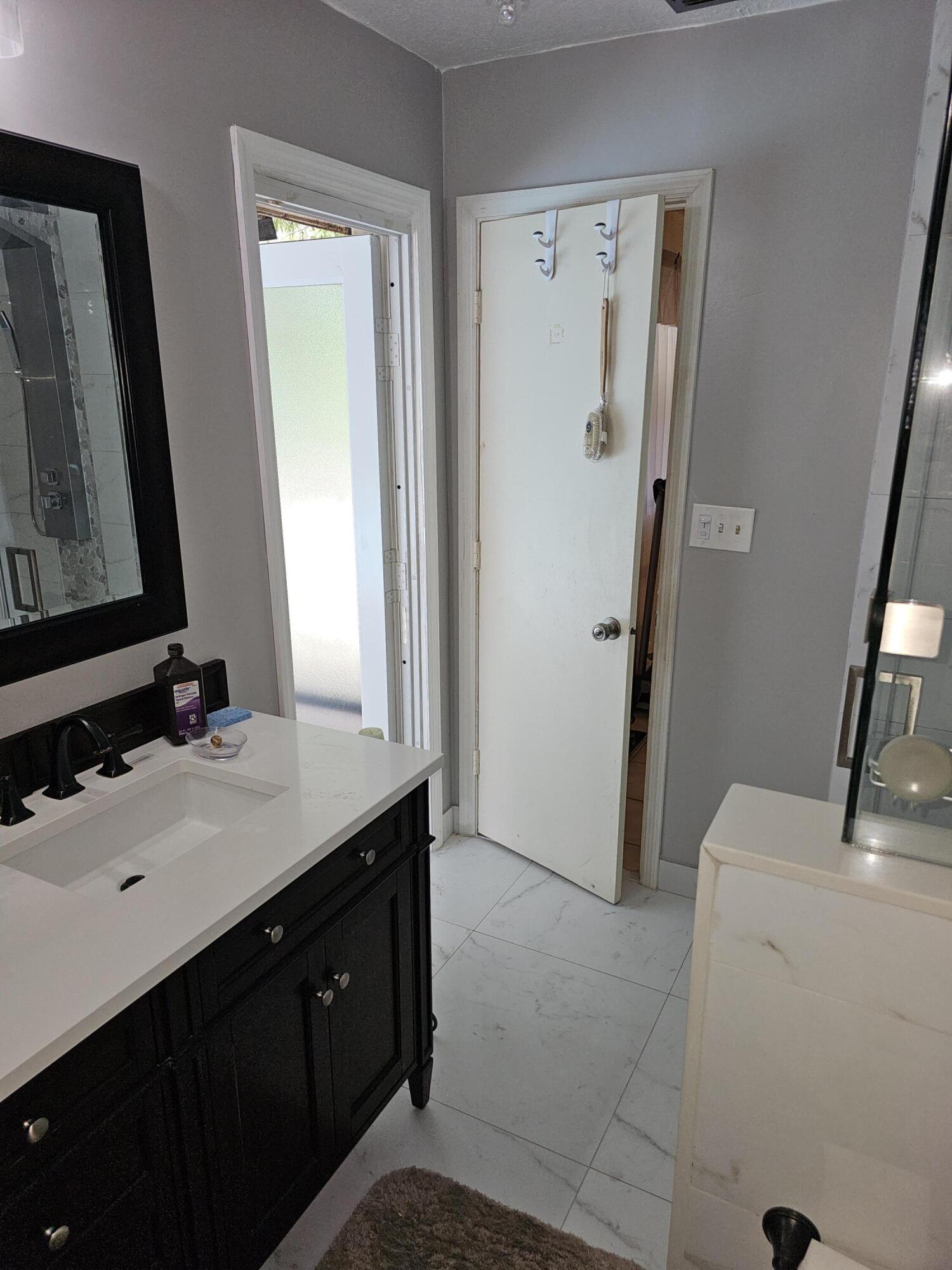 BOULEVARD WOODS NORTH - Residential