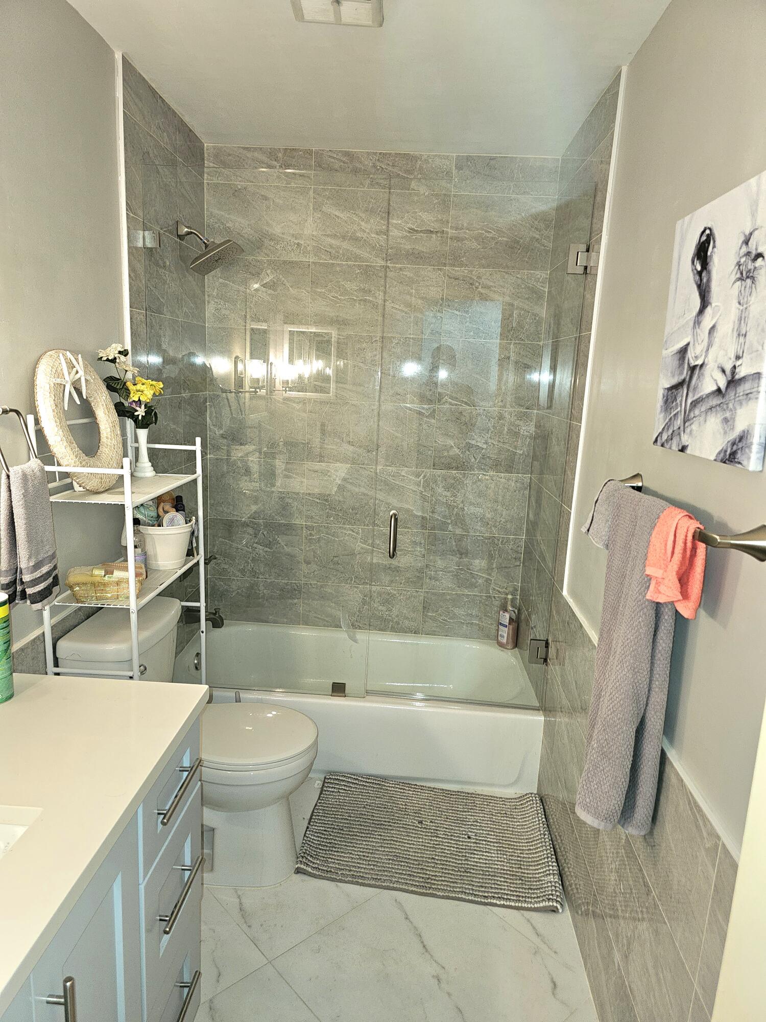 BOULEVARD WOODS NORTH - Residential