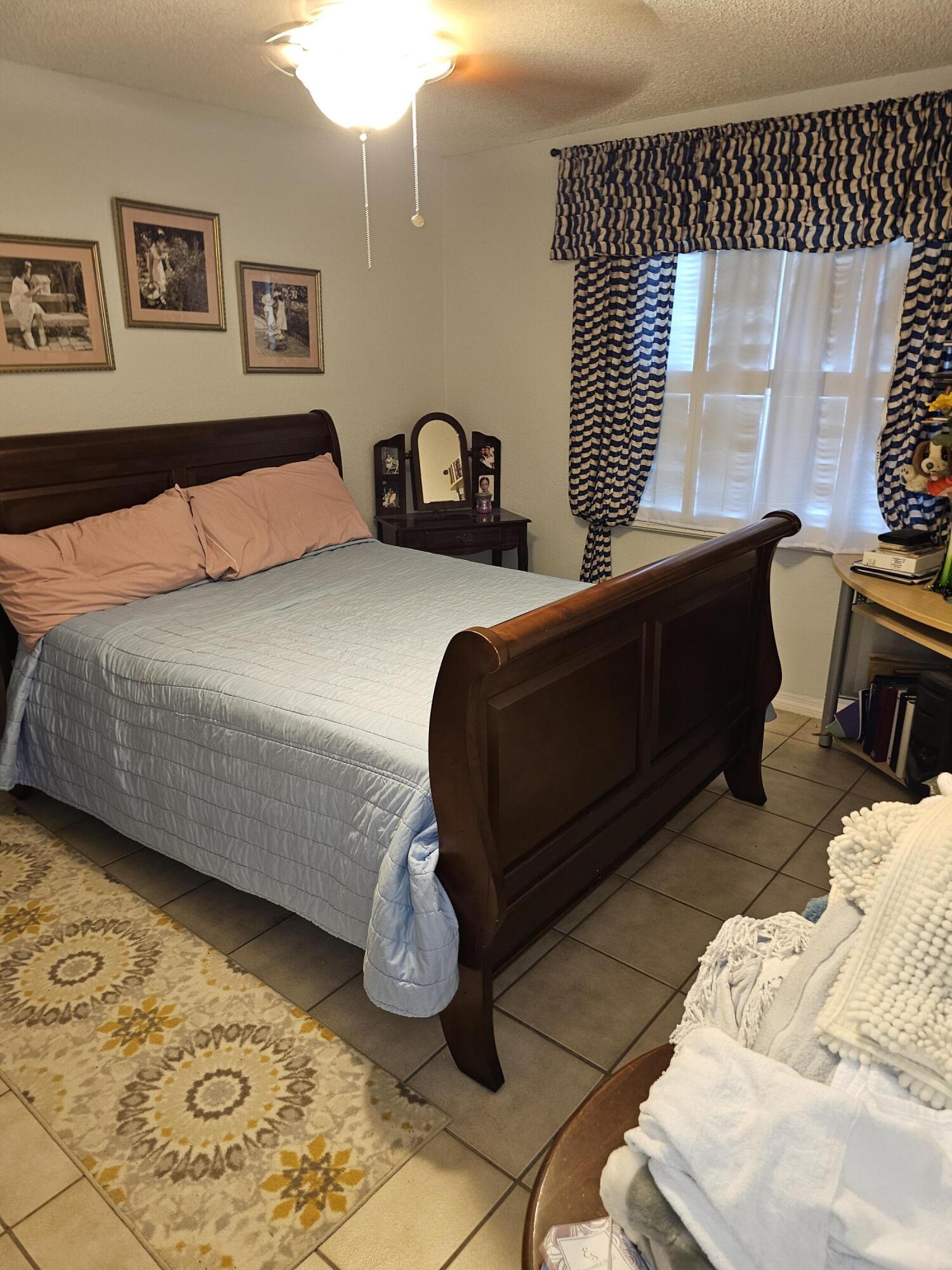 BOULEVARD WOODS NORTH - Residential
