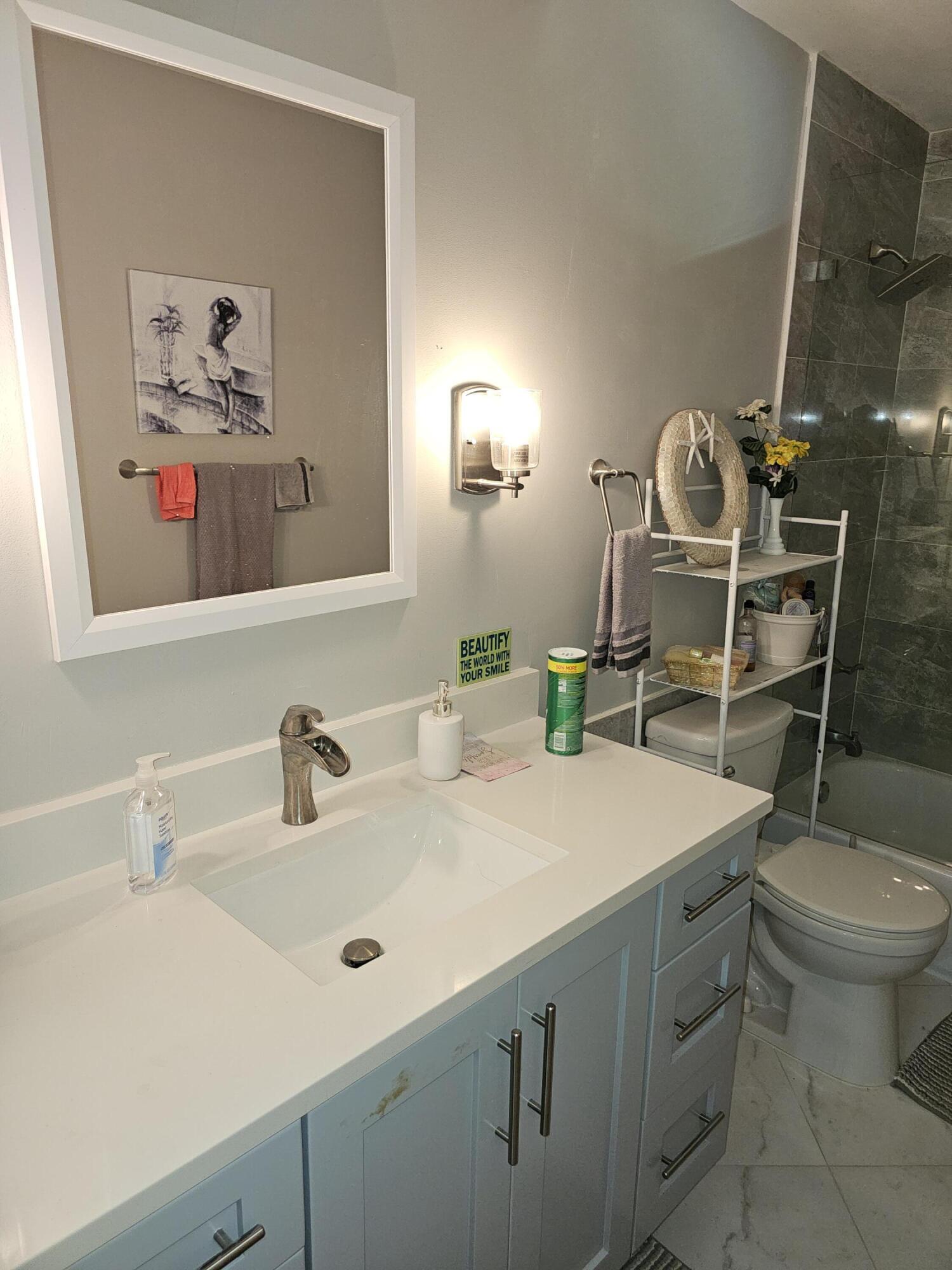 BOULEVARD WOODS NORTH - Residential