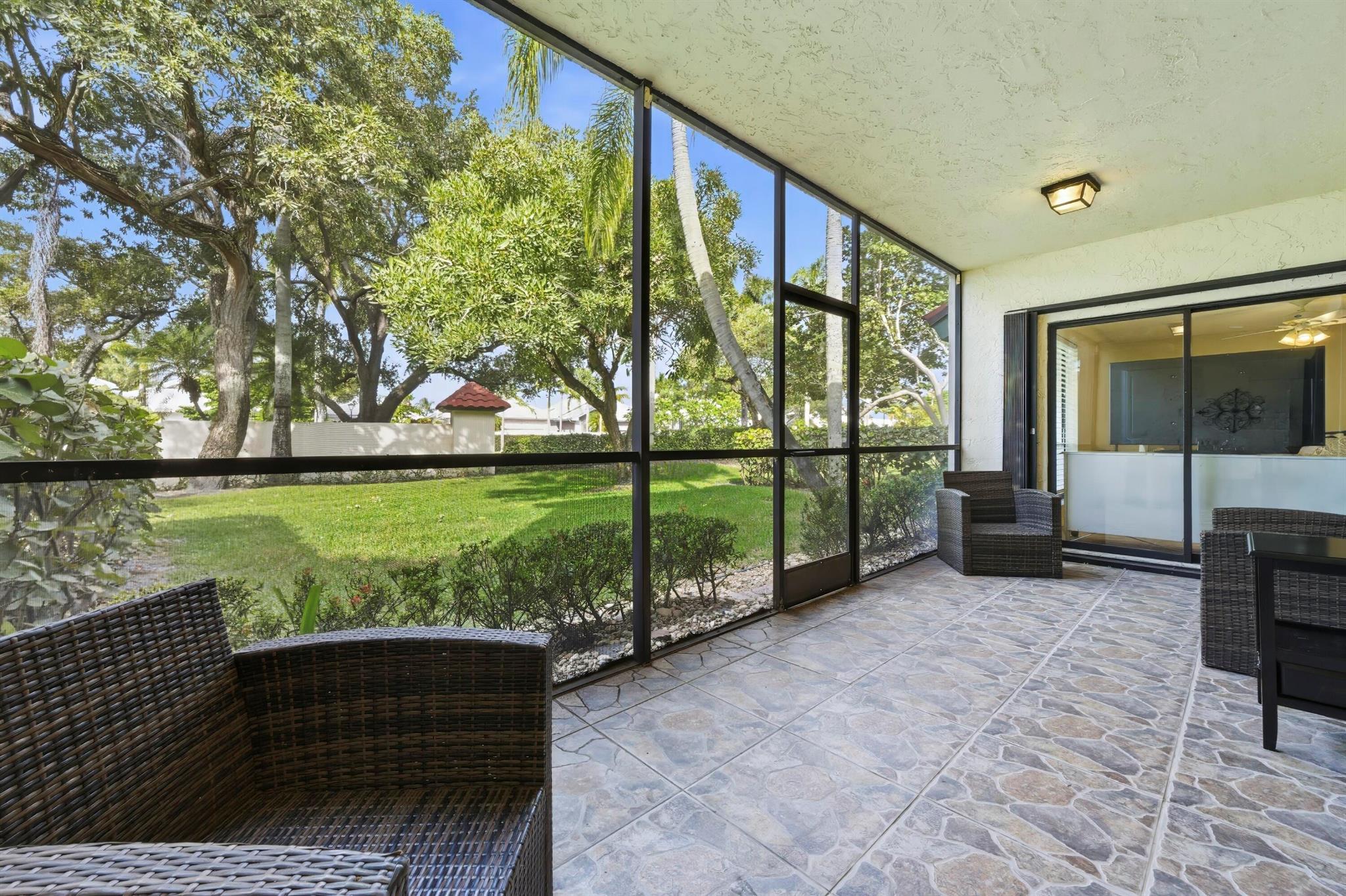 LEXINGTON GREEN CONDO - Residential Lease