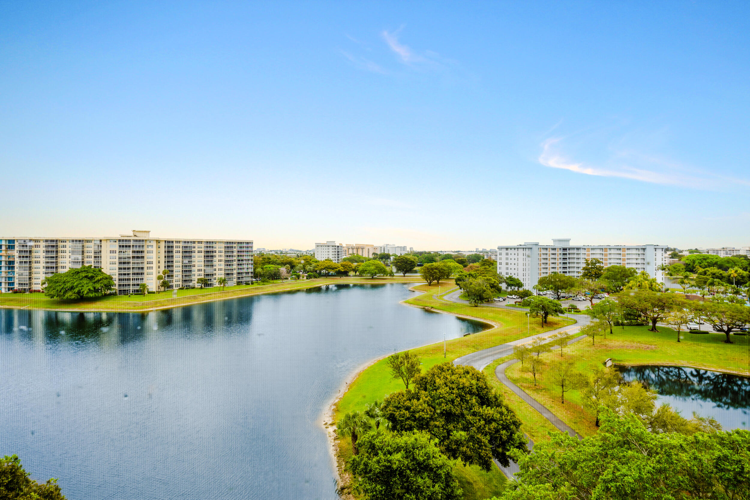 NO 40 PALM-AIRE COUNTRY CLUB - Residential Lease