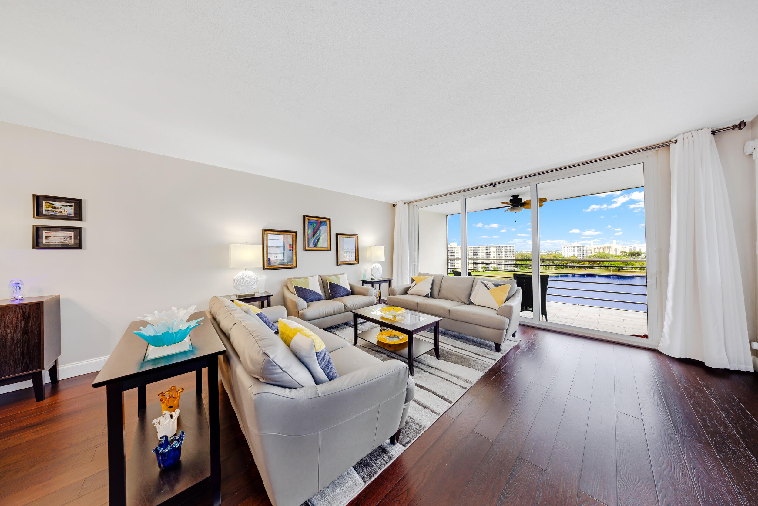 NO 40 PALM-AIRE COUNTRY CLUB - Residential Lease