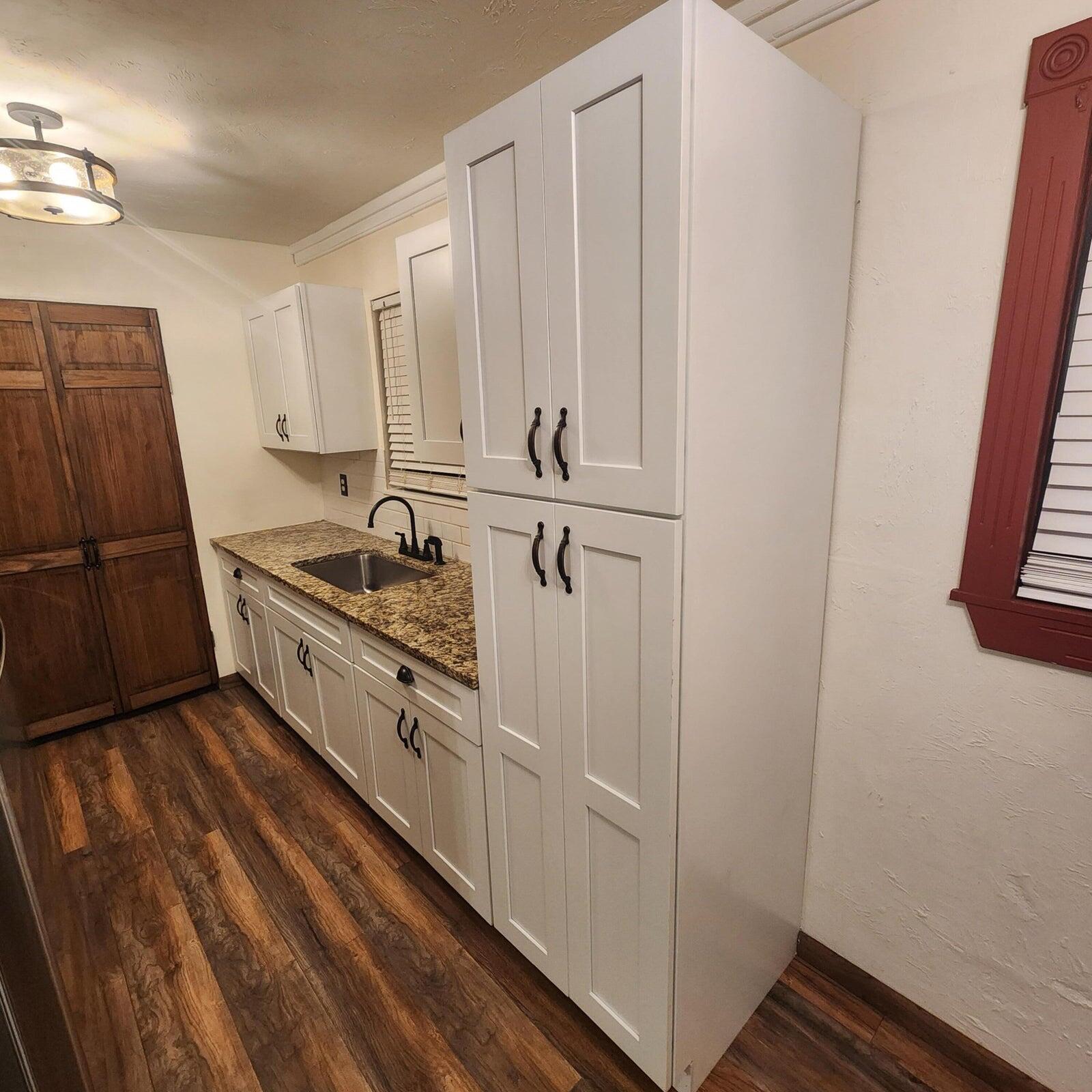 15-42-40~ W 208.7 FT OF E   5030.1 FT OF N 245.2 F - Residential