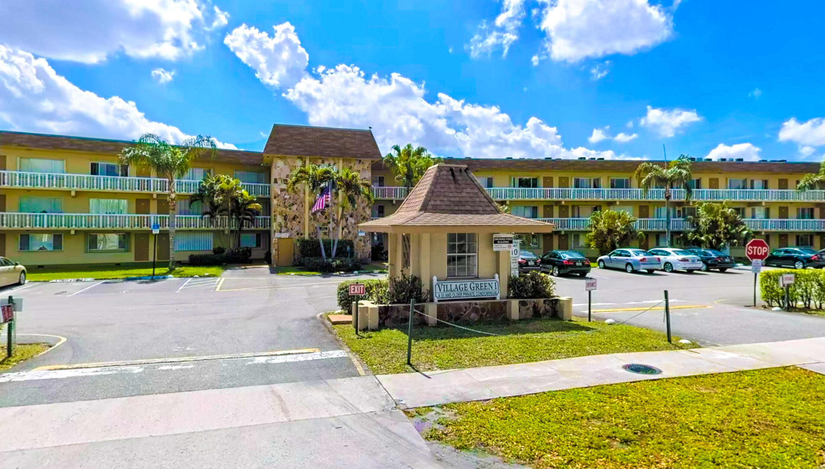 VILLAGE GREEN AVON CONDO - Residential