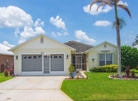 Photo of 6704 Picante Circle, Fort Pierce, FL 34951 (MLS # B26042449)