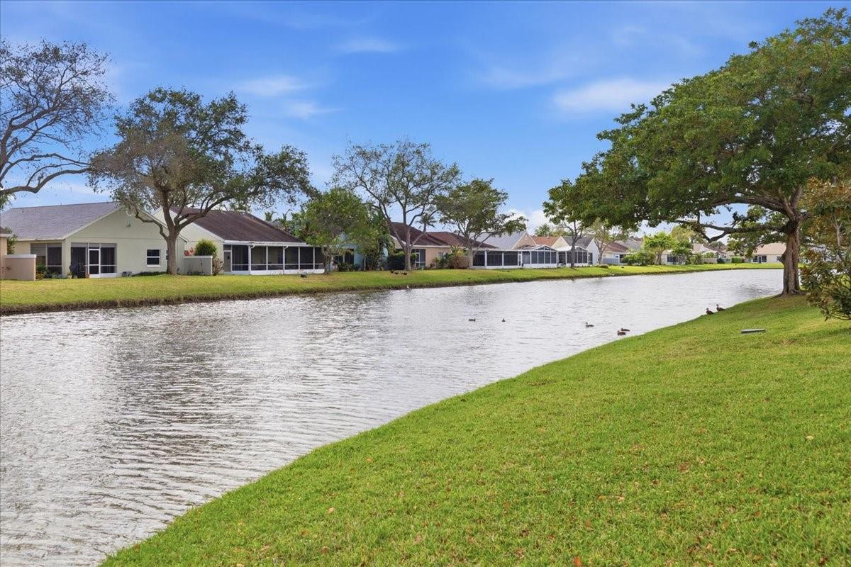 PINE RIDGE AT DELRAY BEAC - Residential