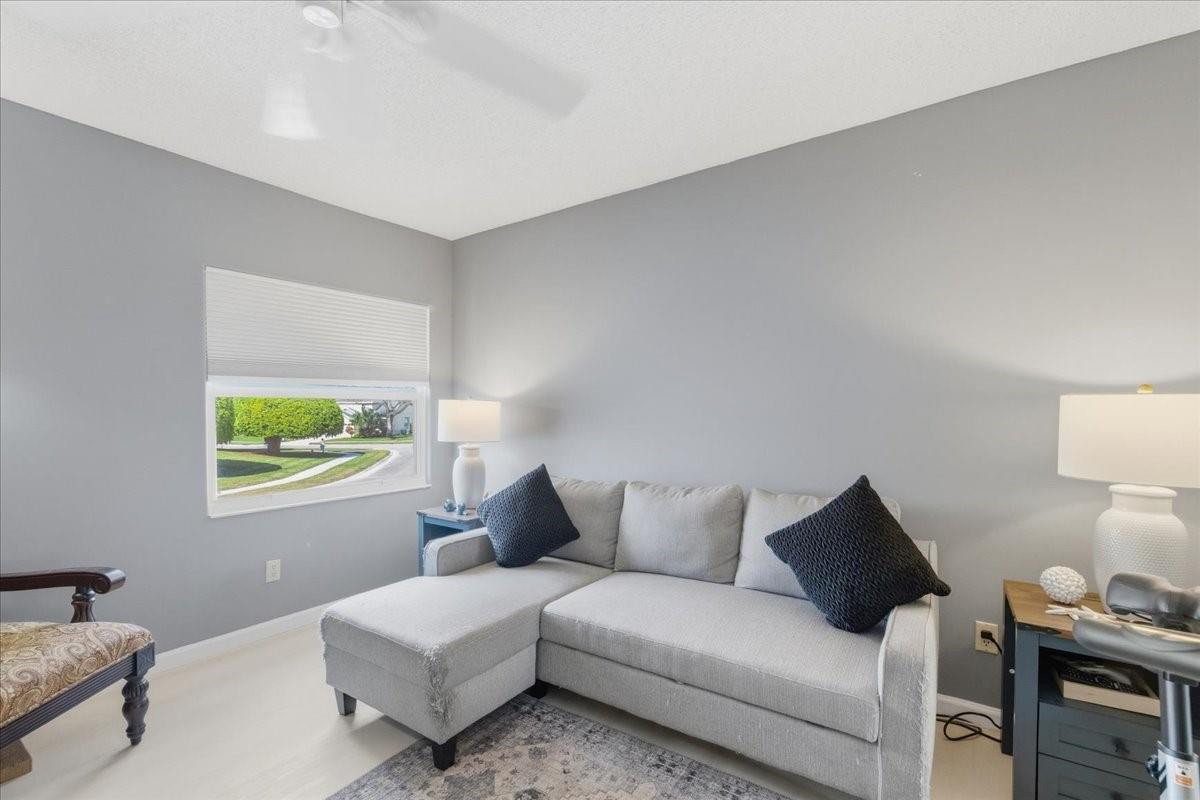 PINE RIDGE AT DELRAY BEAC - Residential