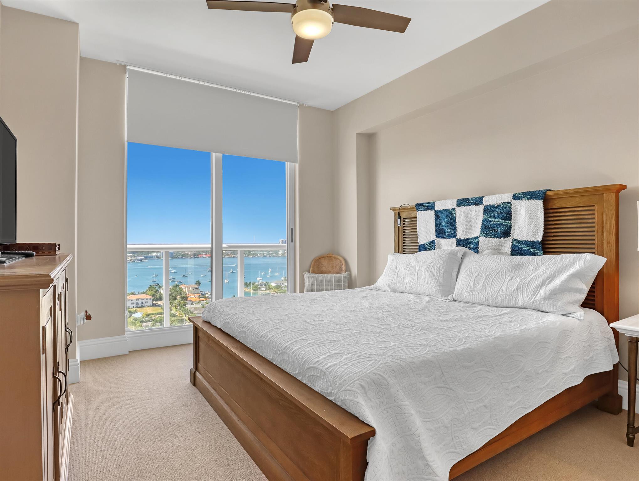 Ritz-Carlton Residences - Residential