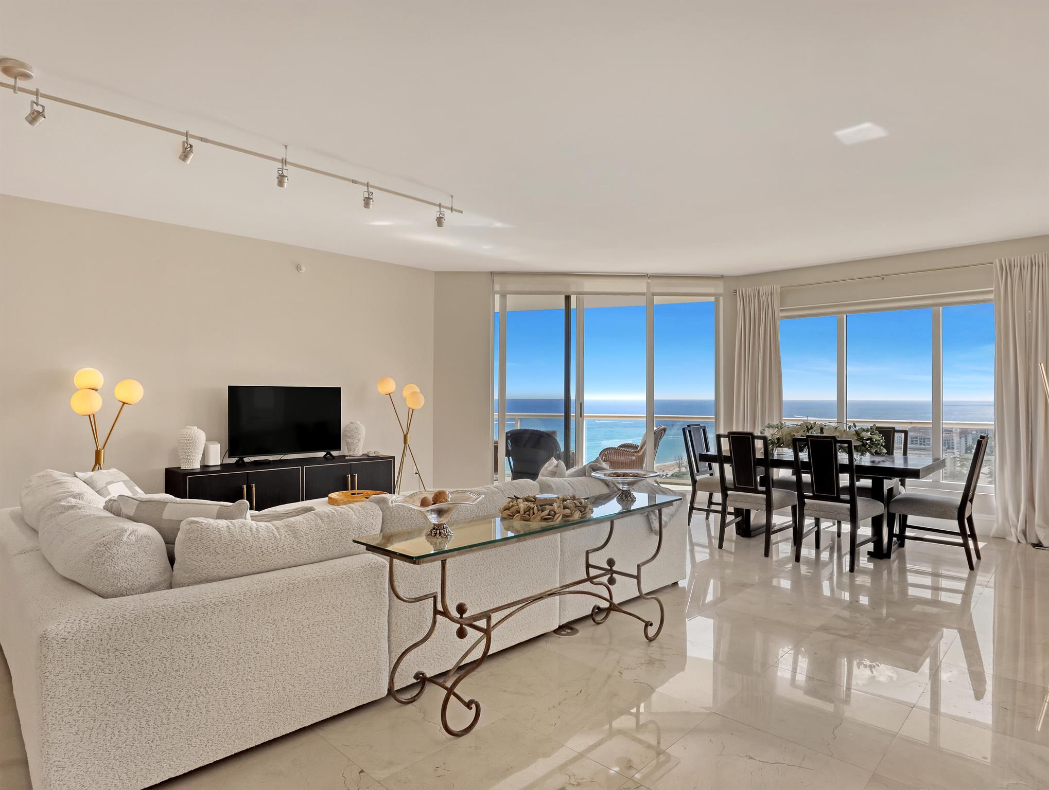 Ritz-Carlton Residences - Residential