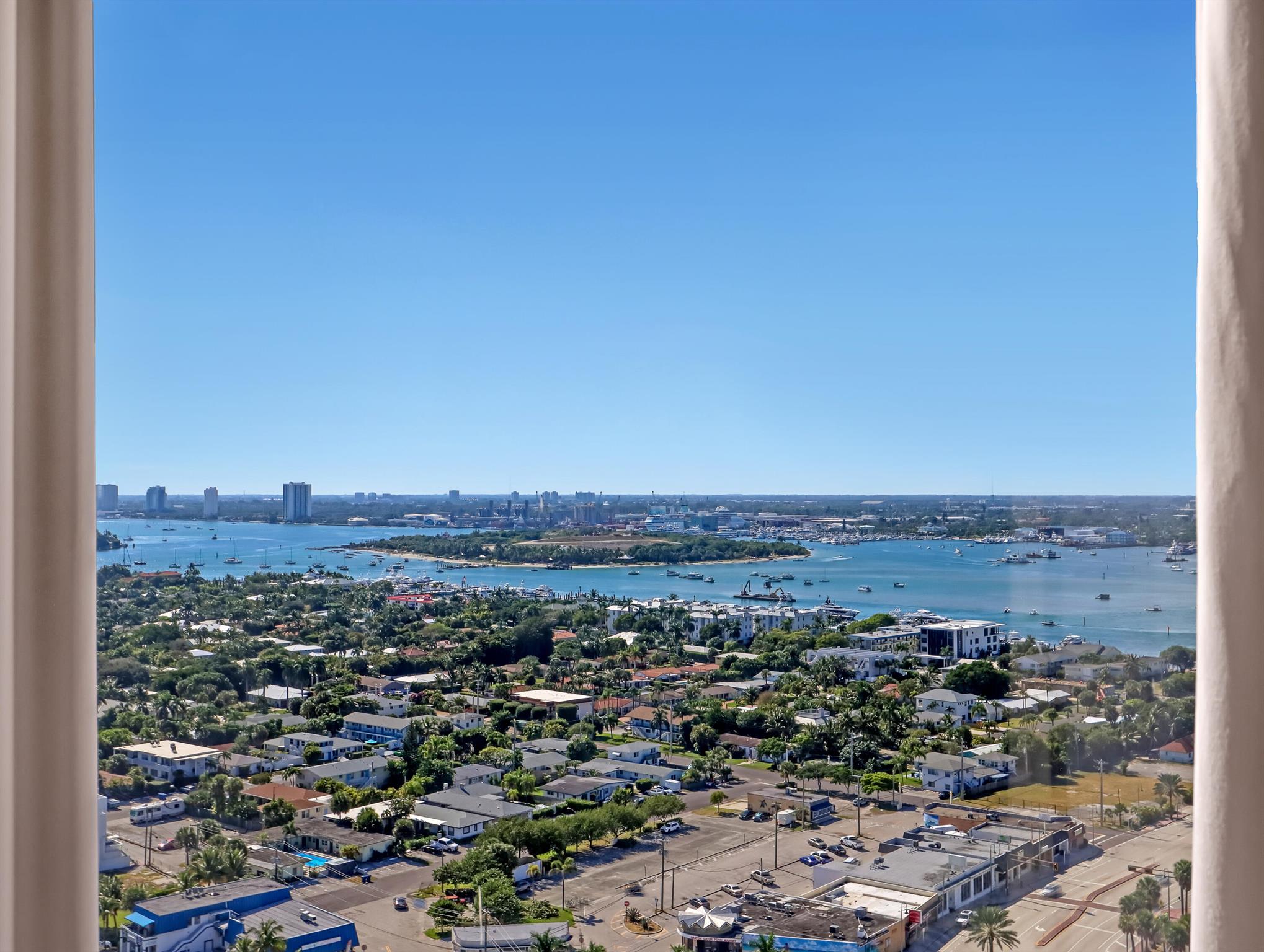 Ritz-Carlton Residences - Residential