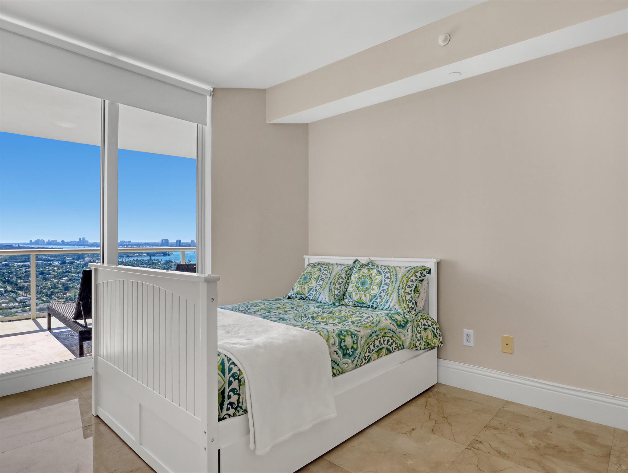 Ritz-Carlton Residences - Residential