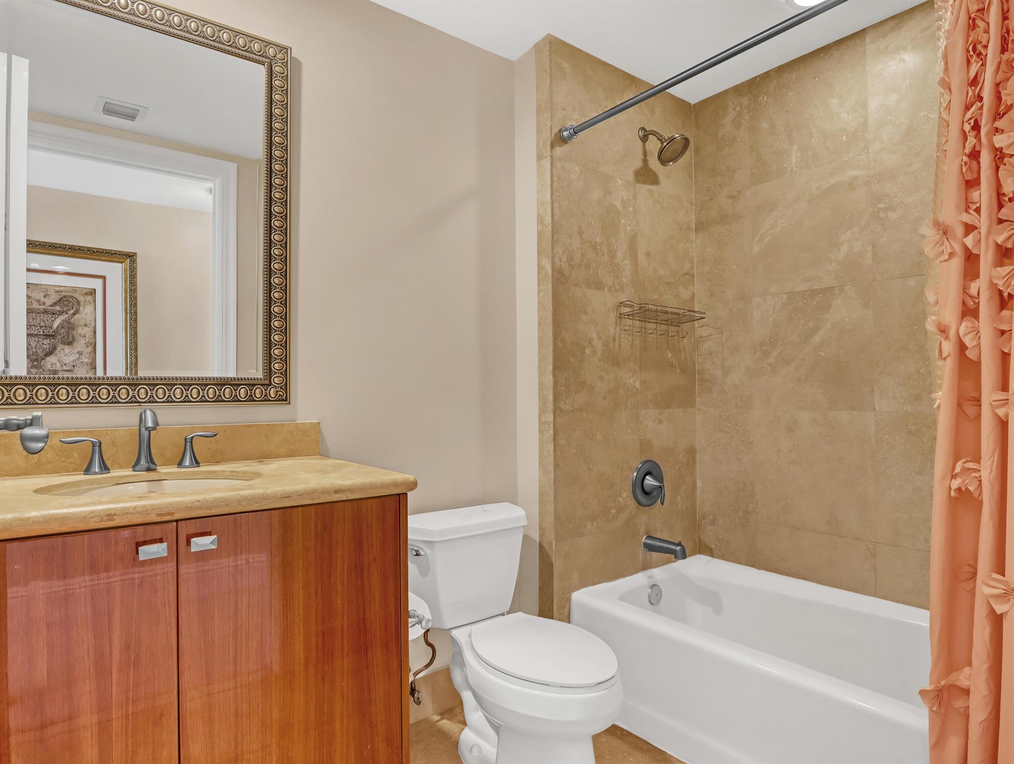 Ritz-Carlton Residences - Residential