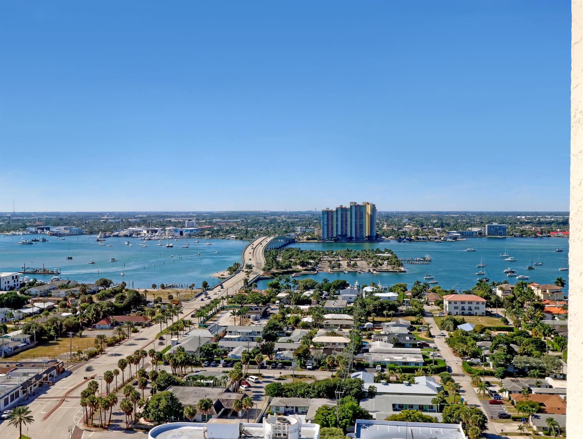 Ritz-Carlton Residences - Residential