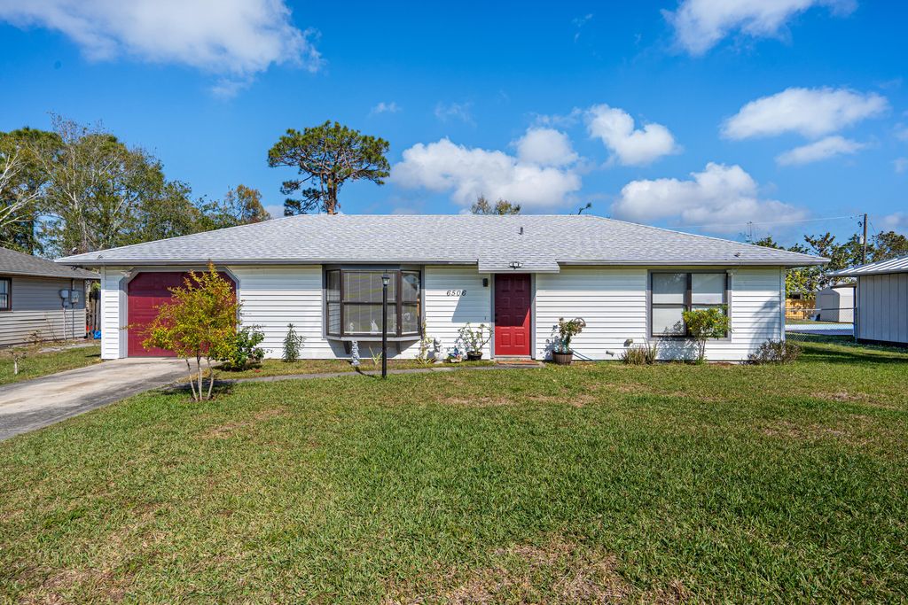 Photo of 6506 Deland Avenue, Fort Pierce, FL 34951 (MLS # R11058510)