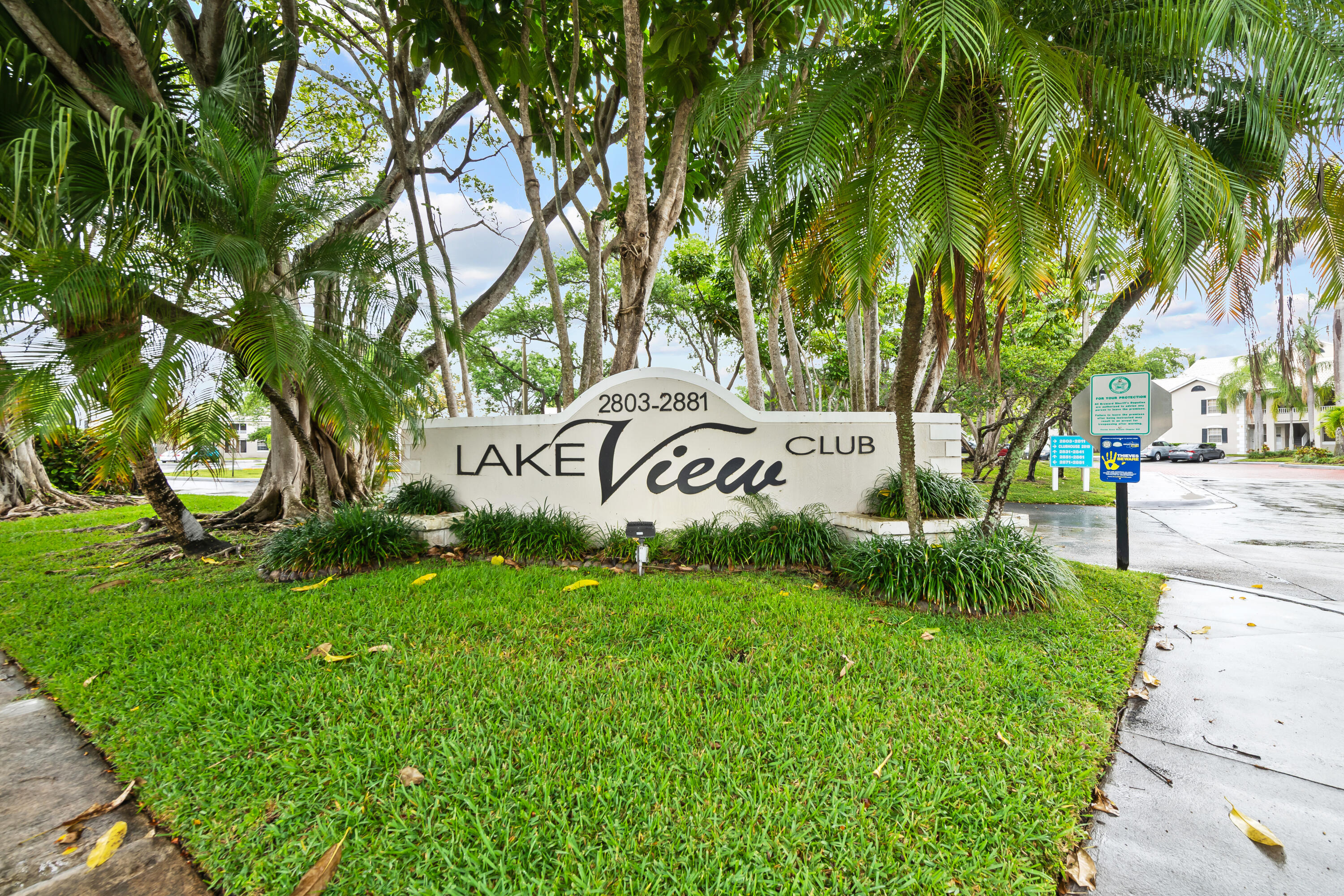 LAKEVIEW CLUB CONDO - Residential Lease