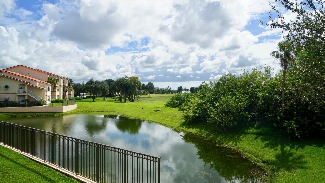 CORAL KEY CONDO - Residential Lease