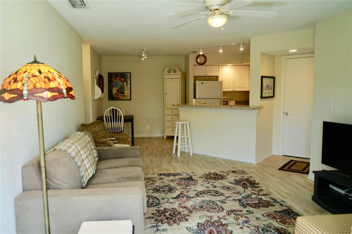 CORAL KEY CONDO - Residential Lease