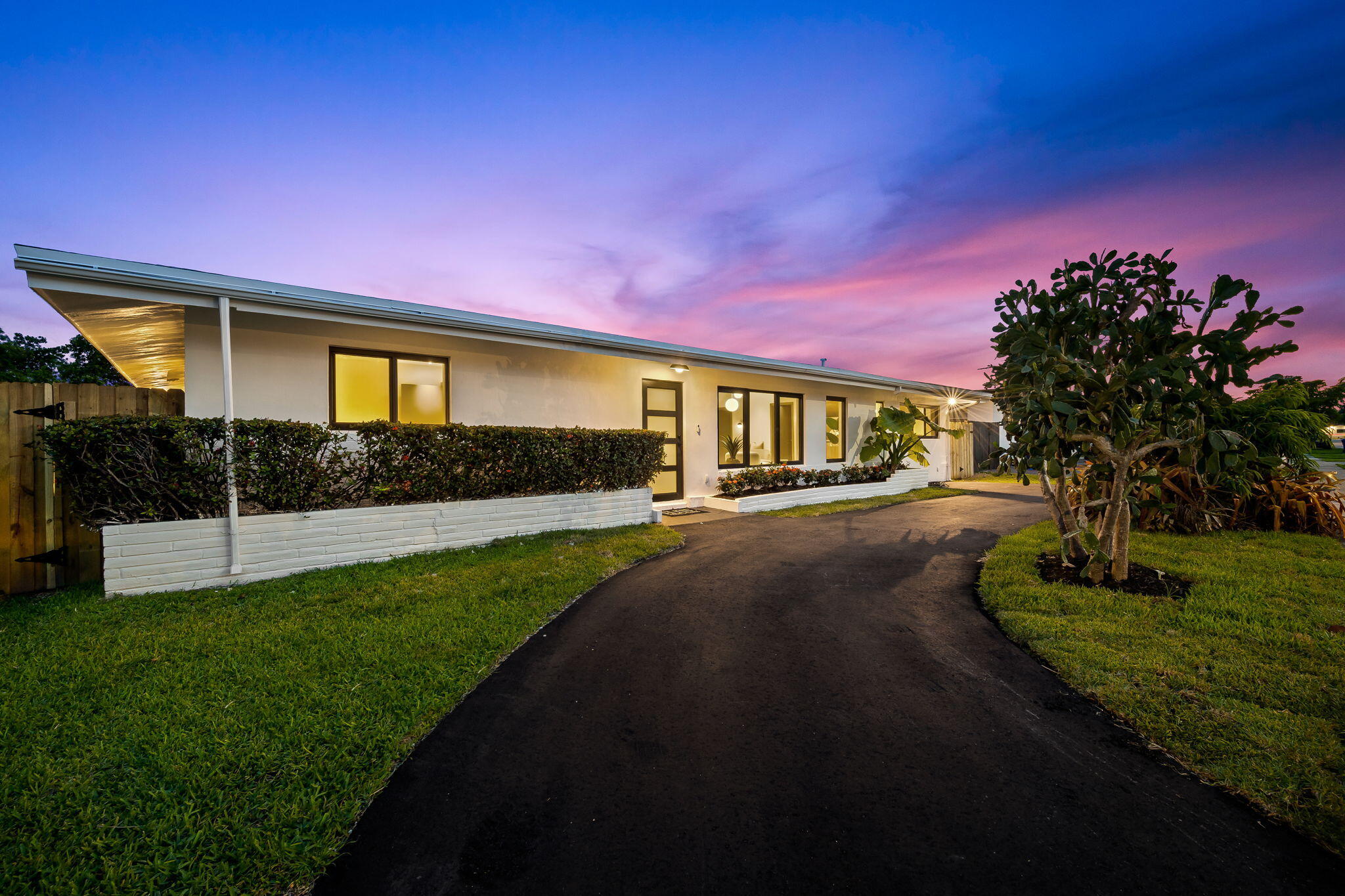 ENCHANTED LAKE SEC 6 - Residential