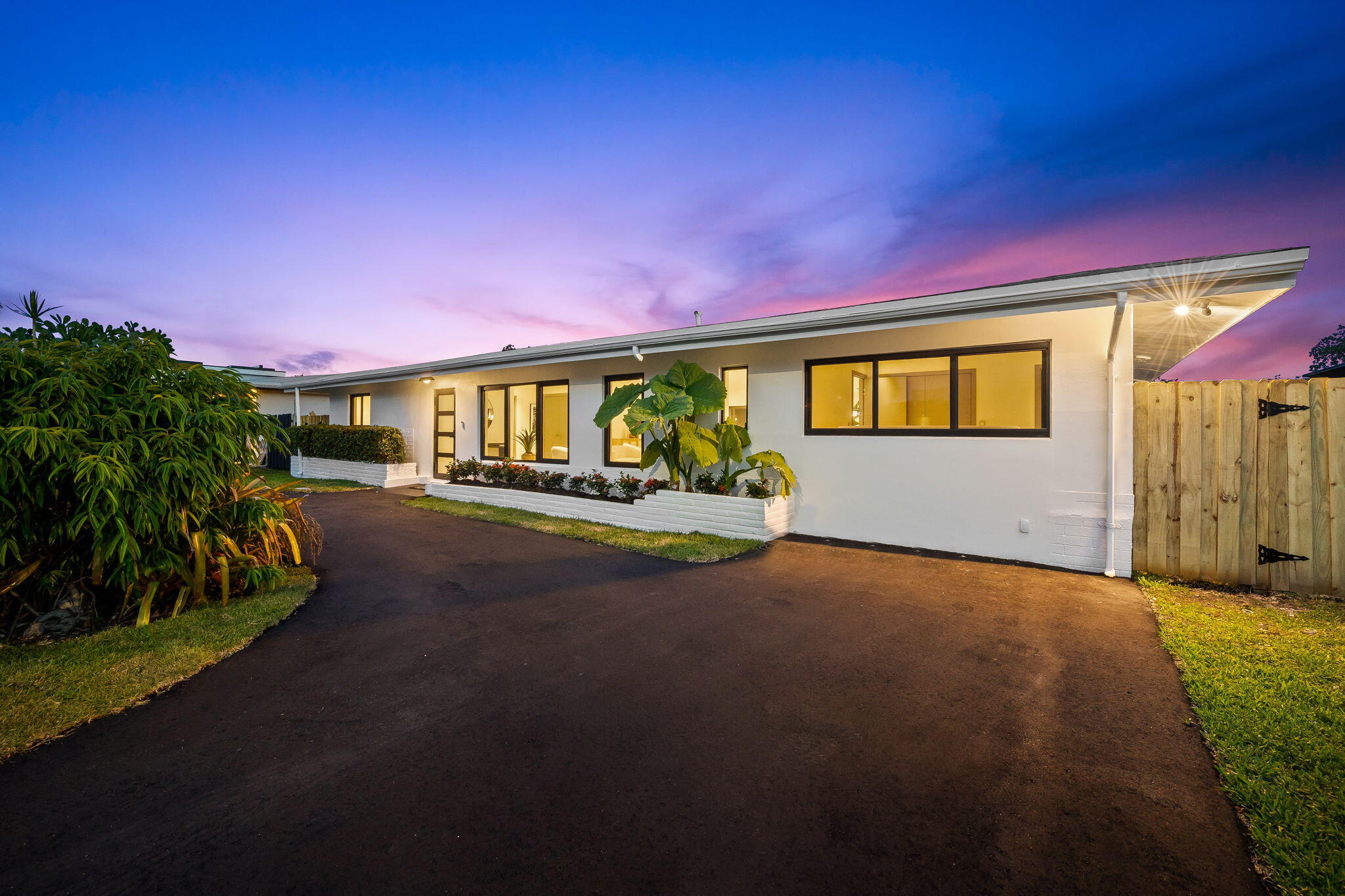 ENCHANTED LAKE SEC 6 - Residential