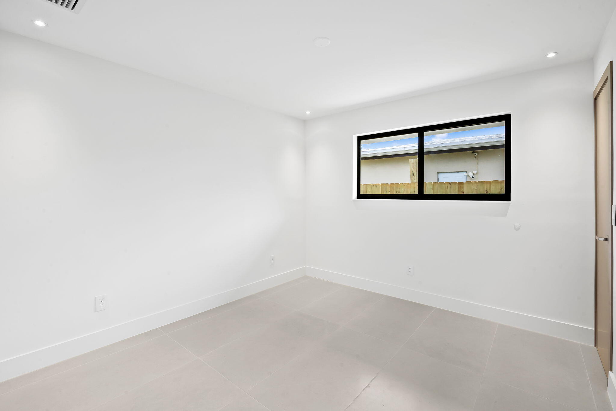 ENCHANTED LAKE SEC 6 - Residential