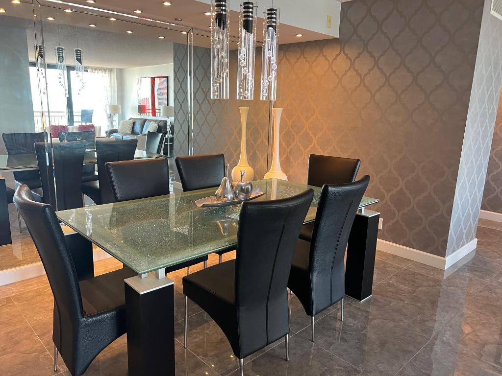3400 N Ocean Drive 905