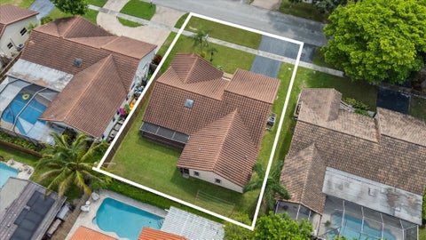 Tiny photo for 10407 NW 7th Street, Plantation, FL 33324 (MLS # B26082099)