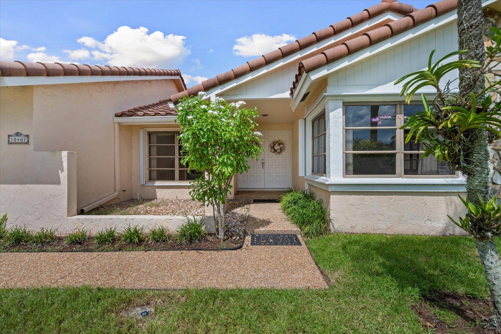Photo of 10407 NW 7th Street, Plantation, FL 33324 (MLS # B26082099)