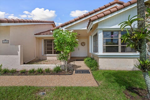Photo of 10407 NW 7th Street, Plantation, FL 33324 (MLS # B26082099)