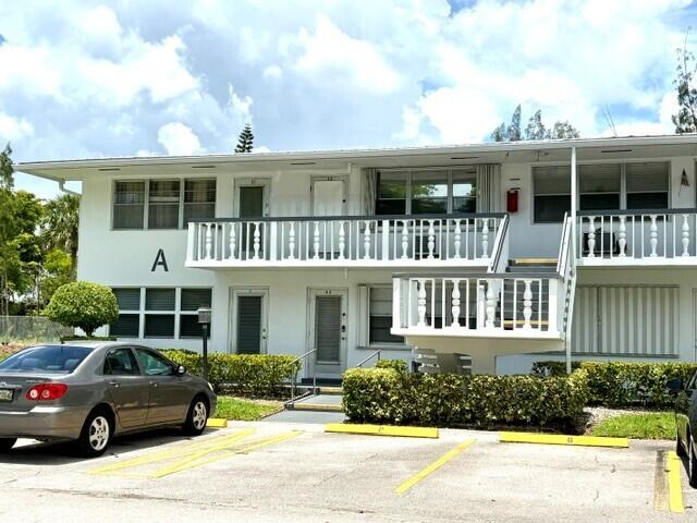 Photo of 12 Windsor A #12, West Palm Beach, FL 33417 (MLS # B26043844)