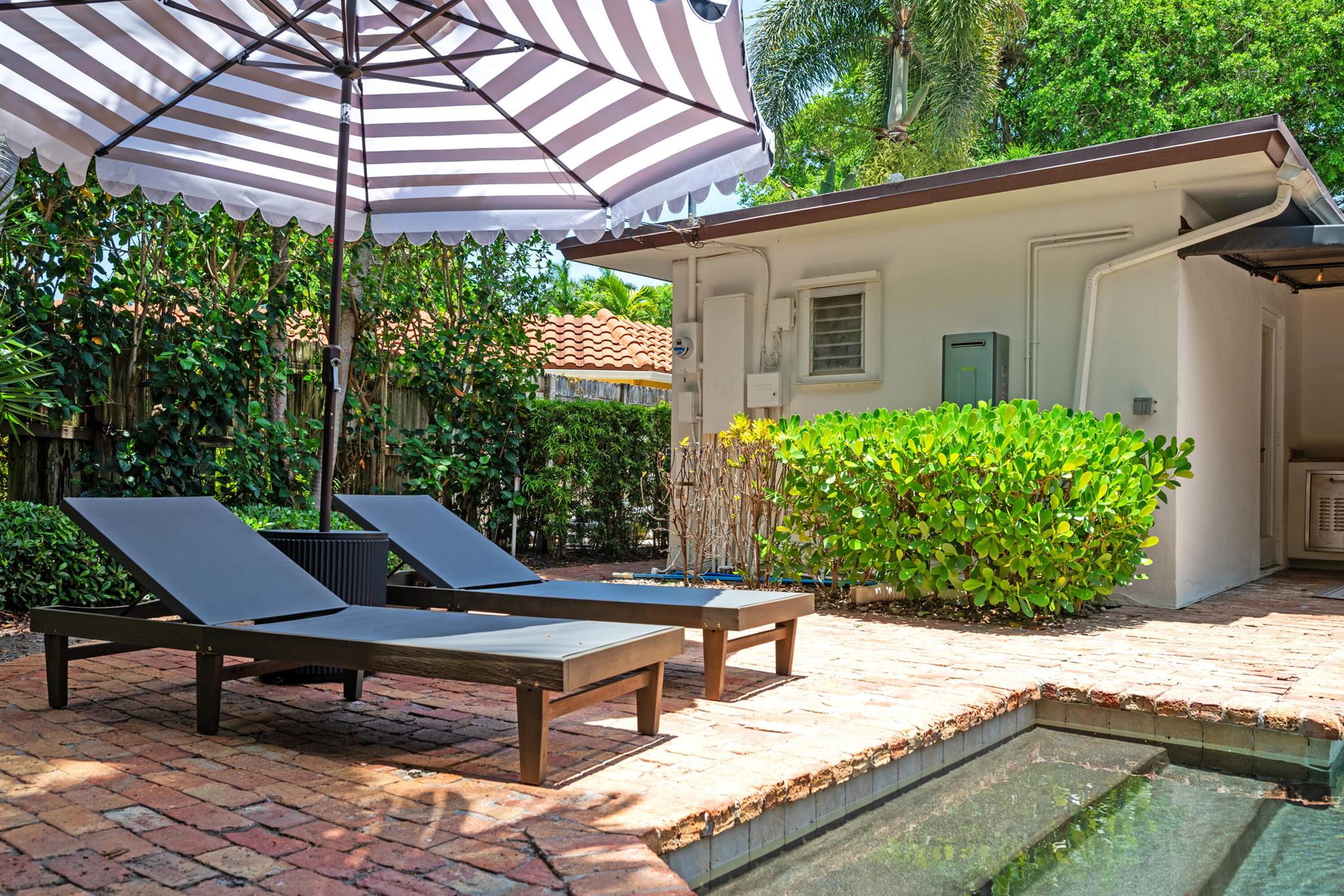 DELRAY TOWN OF - Residential