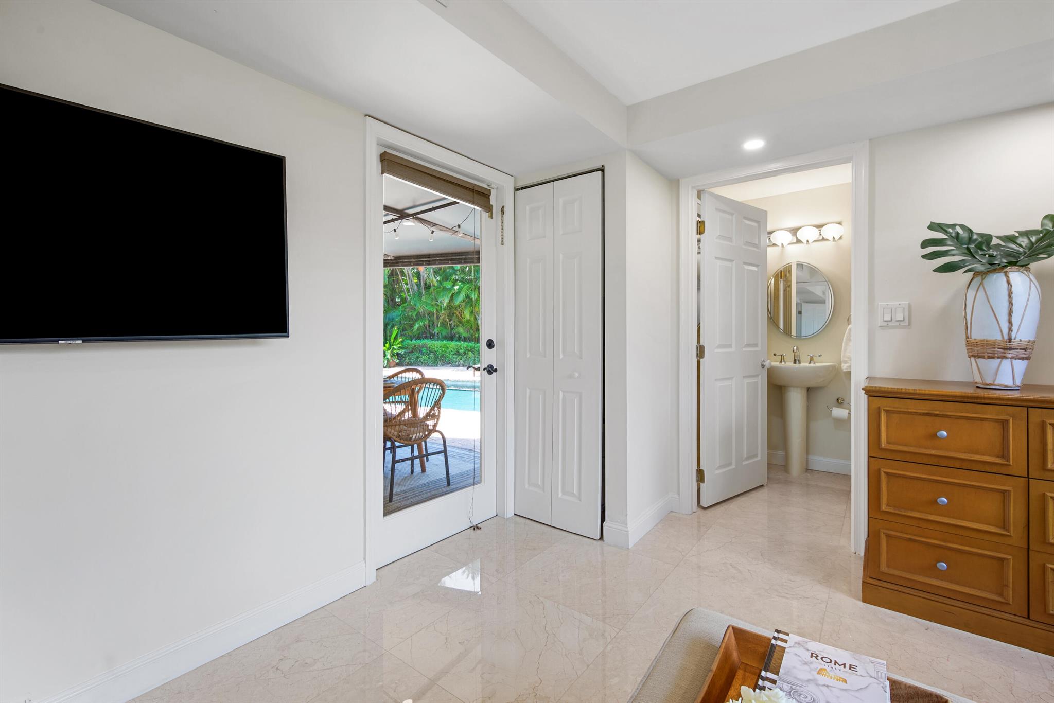 DELRAY TOWN OF - Residential