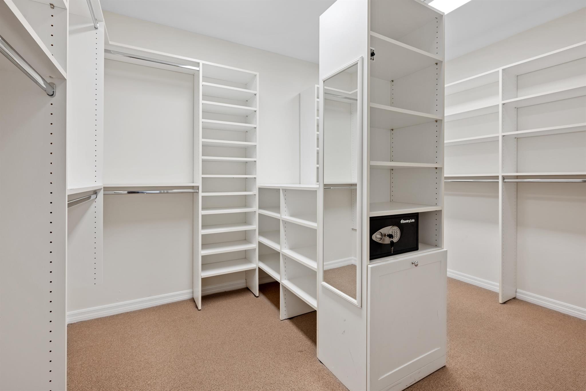 DELRAY TOWN OF - Residential