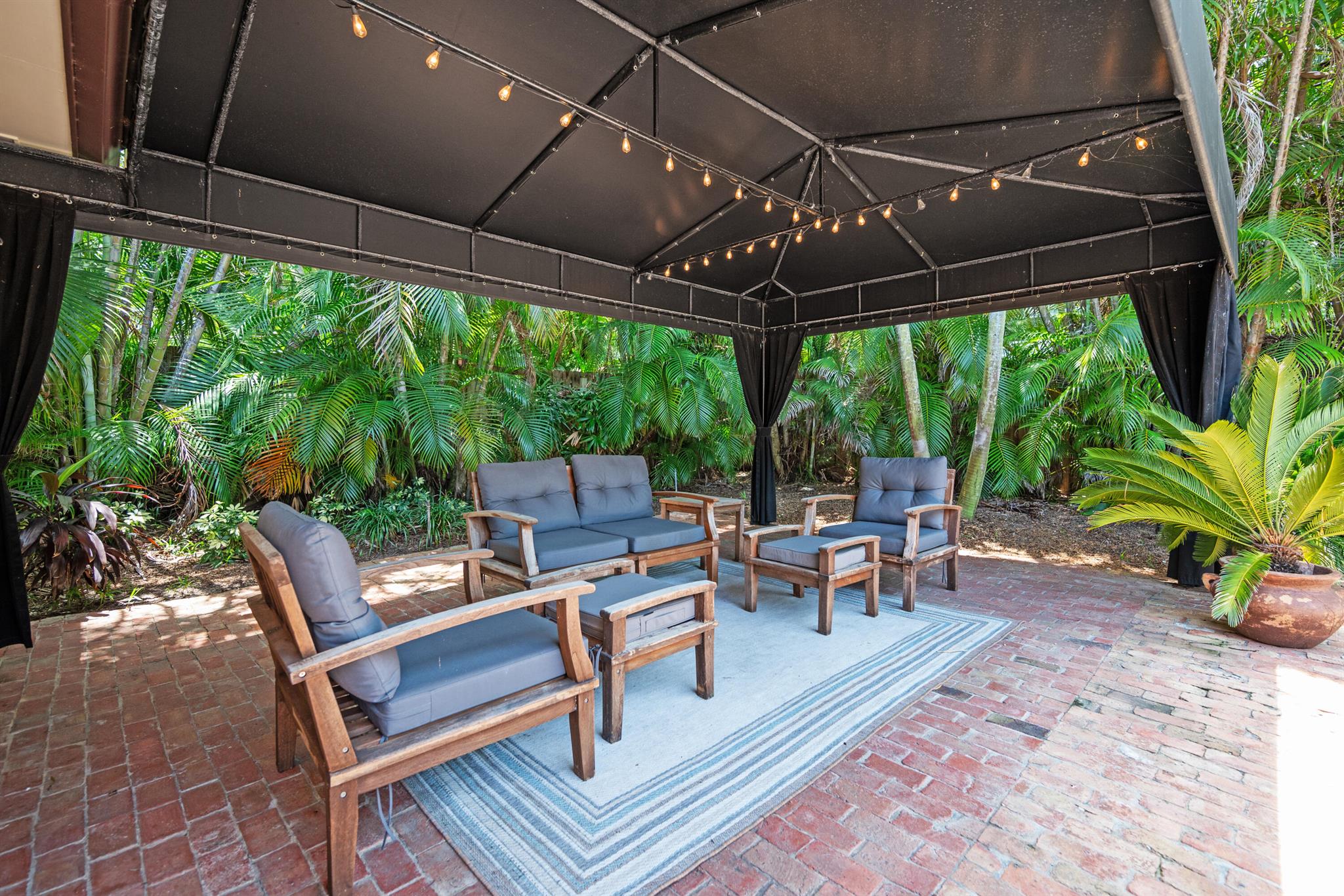 DELRAY TOWN OF - Residential