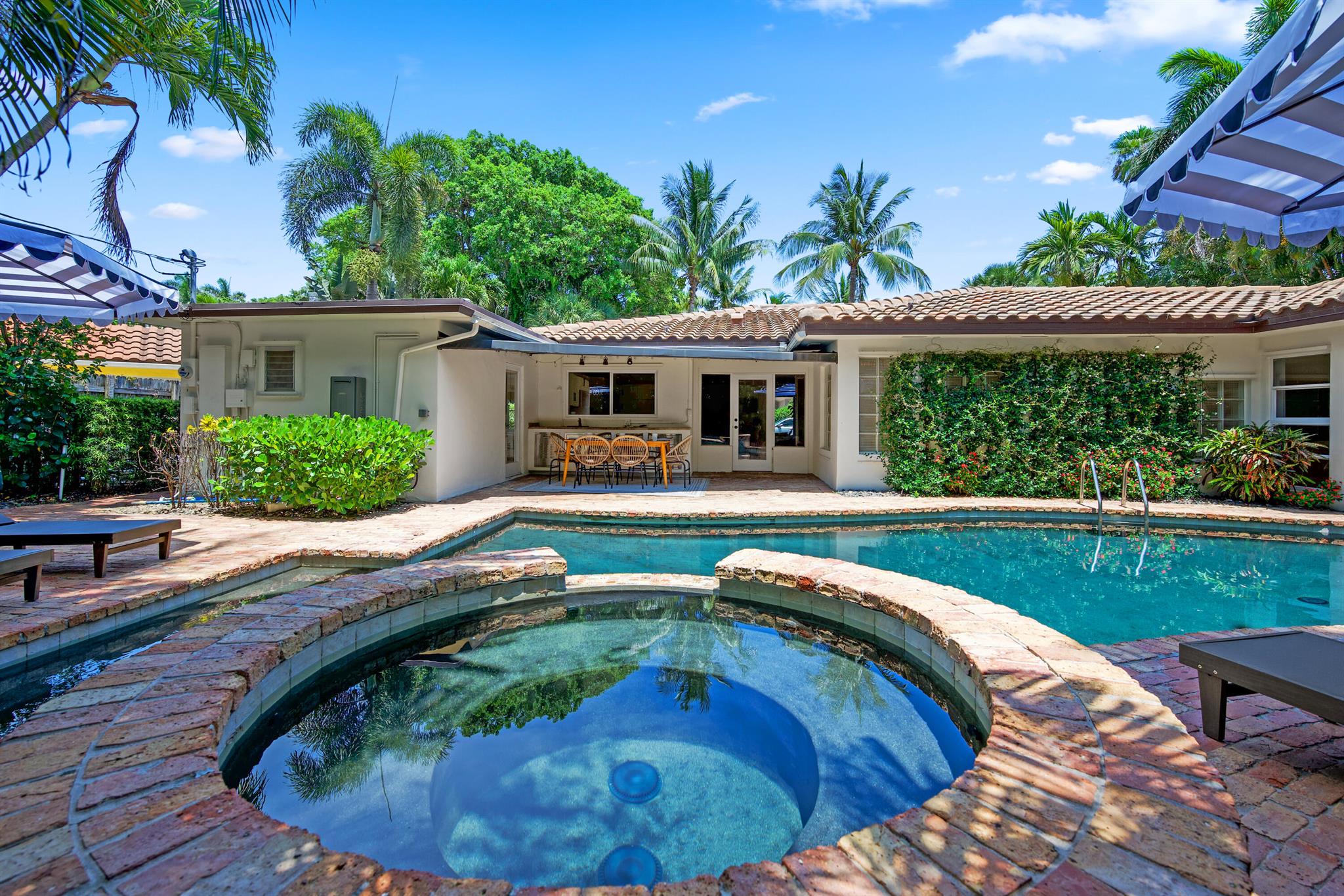 DELRAY TOWN OF - Residential