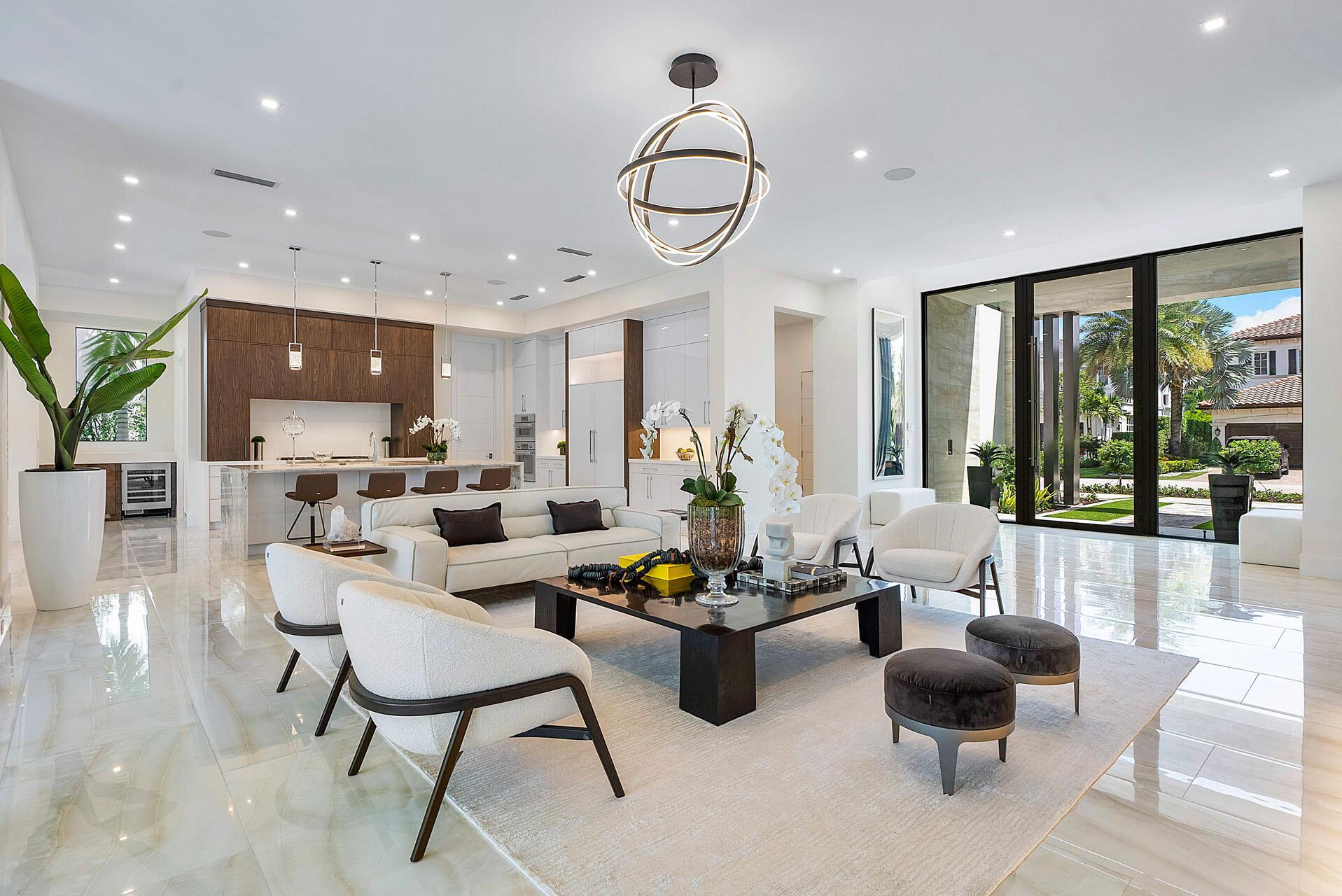 ROYAL PALM YACHT & COUNTR - Residential