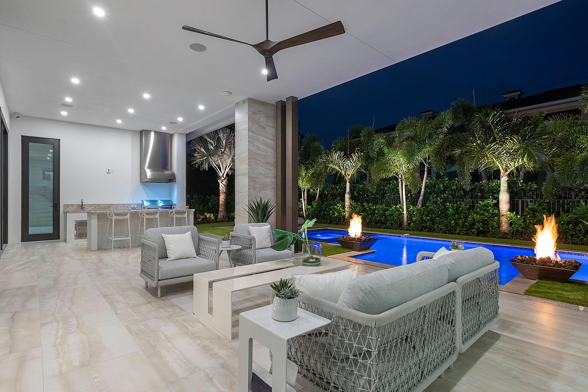 ROYAL PALM YACHT & COUNTR - Residential