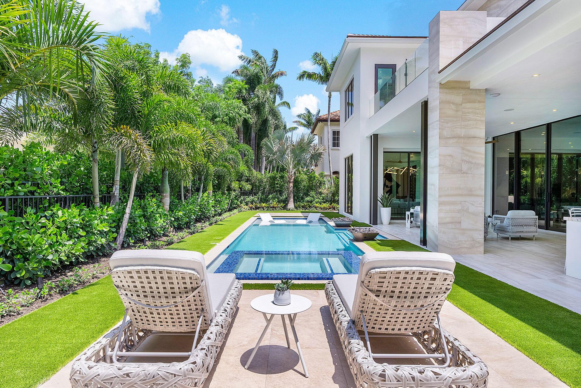 ROYAL PALM YACHT & COUNTR - Residential