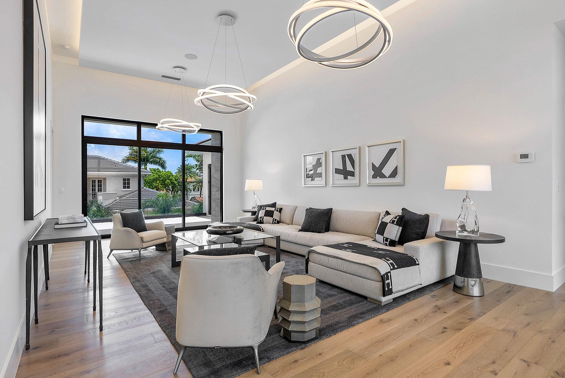 ROYAL PALM YACHT & COUNTR - Residential