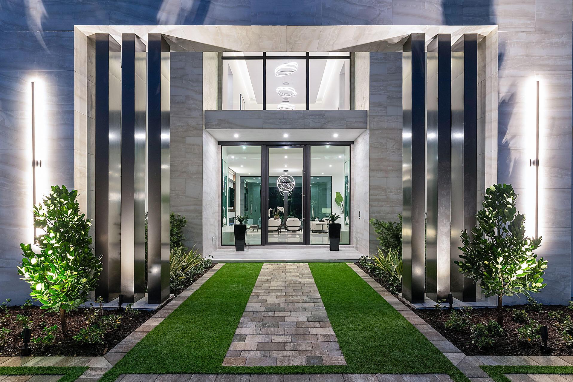 ROYAL PALM YACHT & COUNTR - Residential