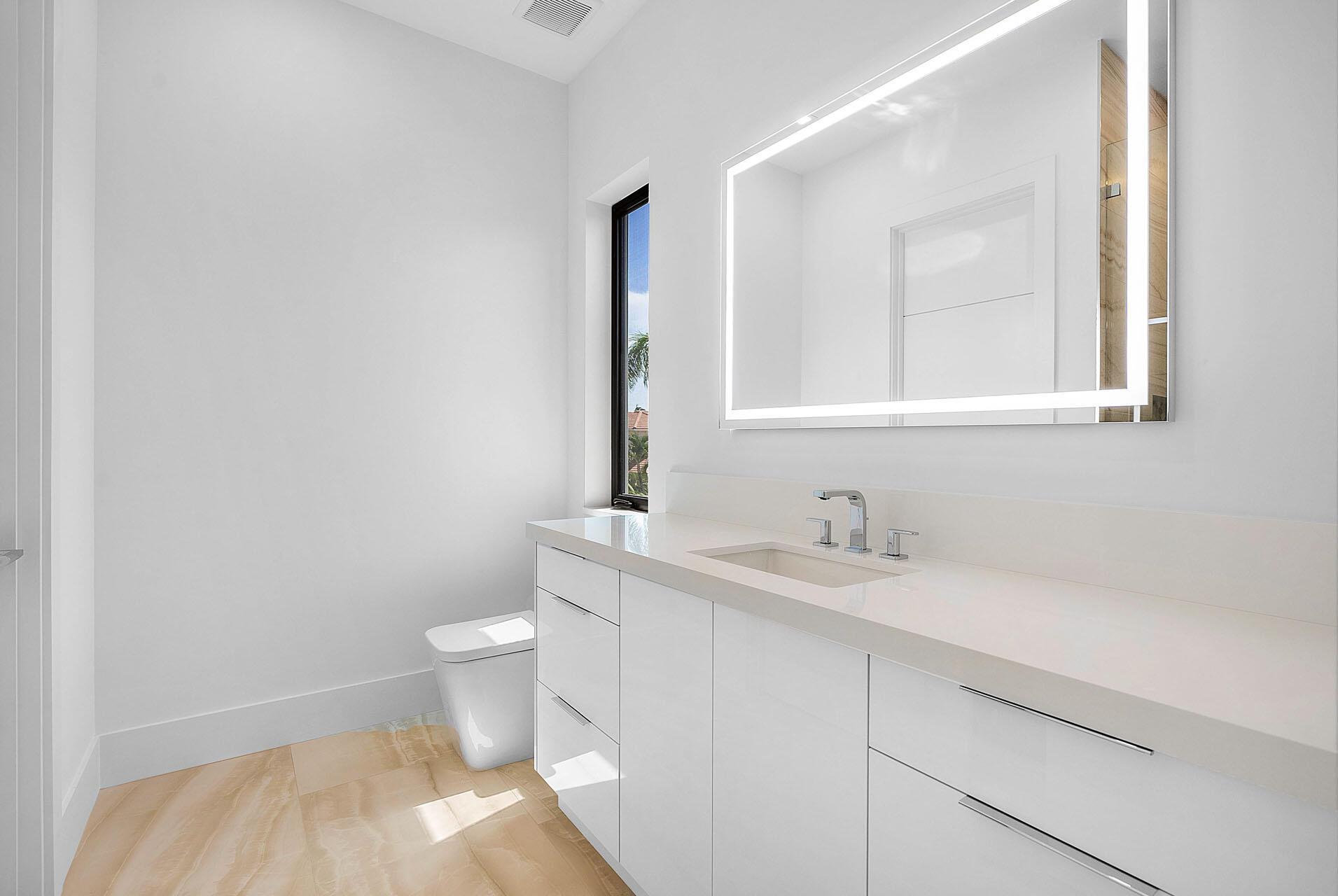 ROYAL PALM YACHT & COUNTR - Residential