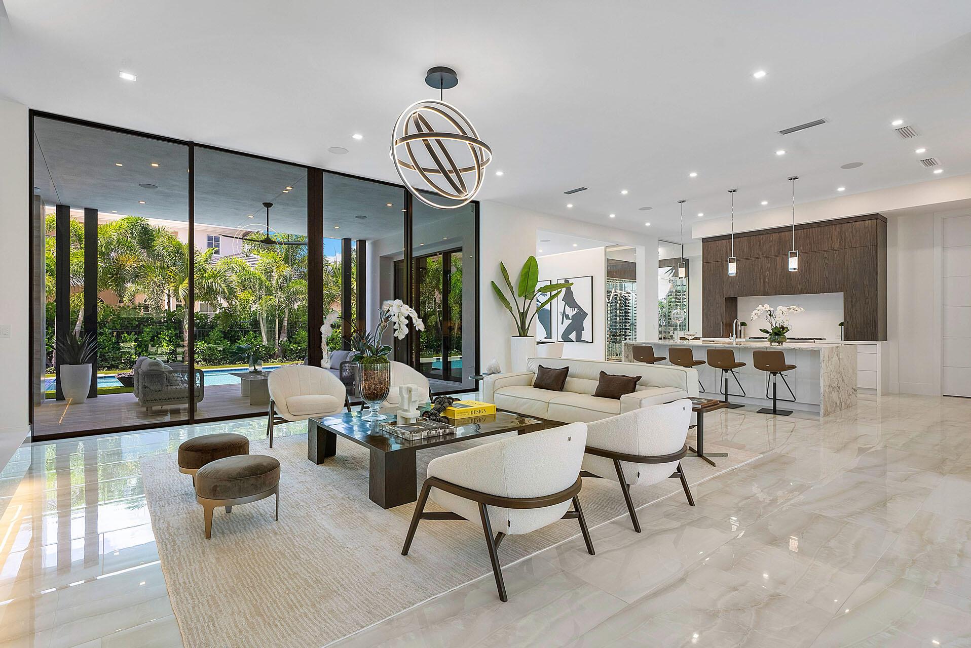 ROYAL PALM YACHT & COUNTR - Residential